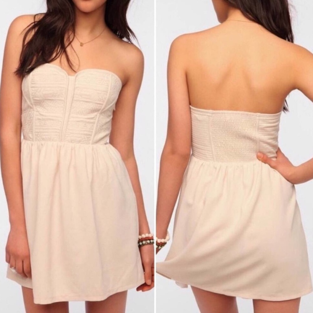 Cream Strapless Chiffon Short Dress
